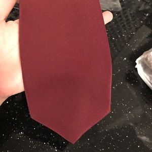 ➡️Edwards men’s tie NWT burgendy⬅️